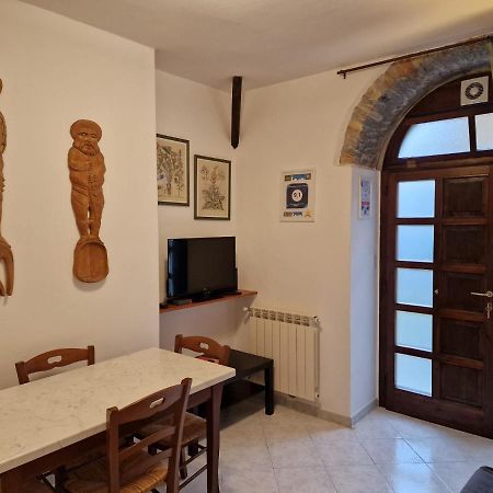 Casa Romantica Tra Liguria E Toscana Ortonovo Kültér fotó